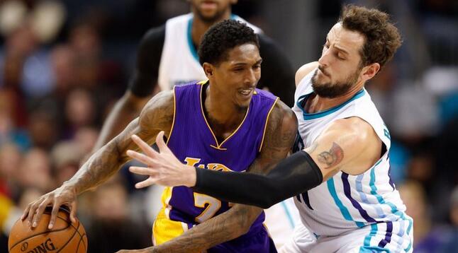 也通过个性 也通过个性